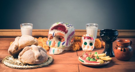 mesa de dia de los muertos
